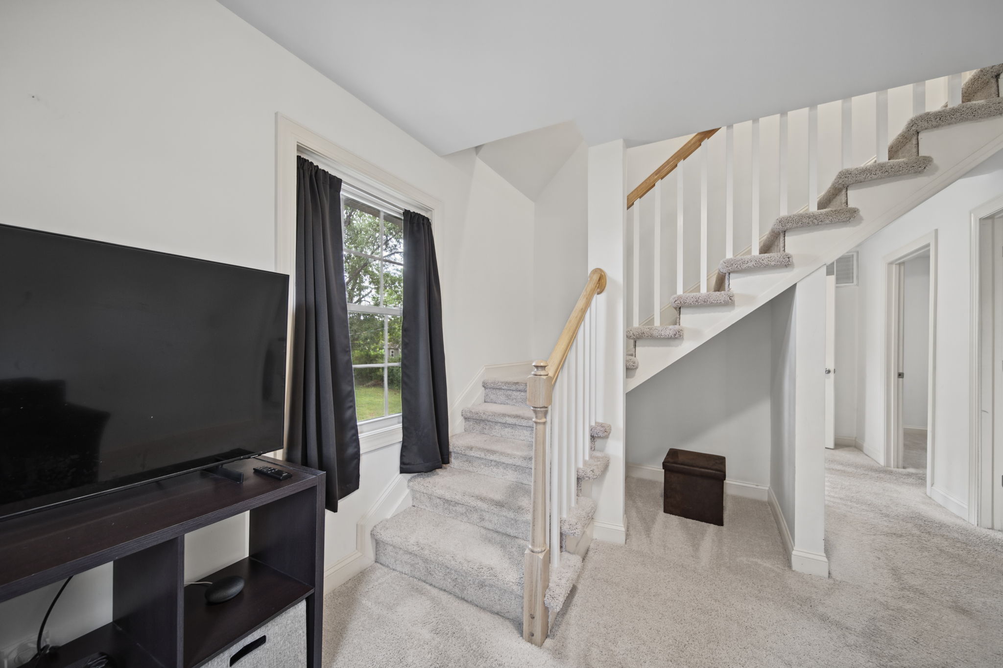  Photo 48