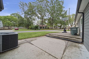  Photo 44