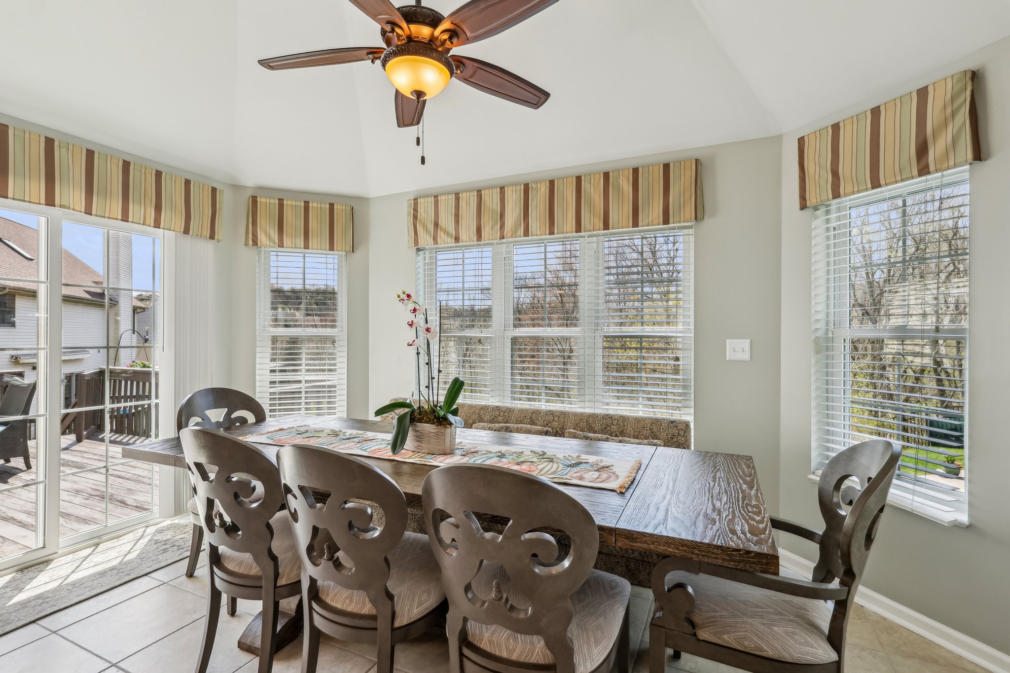 Crestview Ct-1704-017.jpg