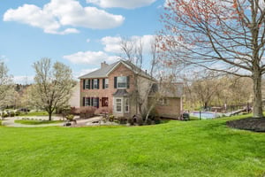 Crestview Ct-1704-002.jpg