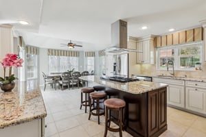 Crestview Ct-1704-018.jpg