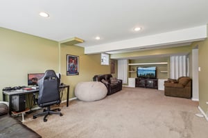 Crestview Ct-1704-044.jpg