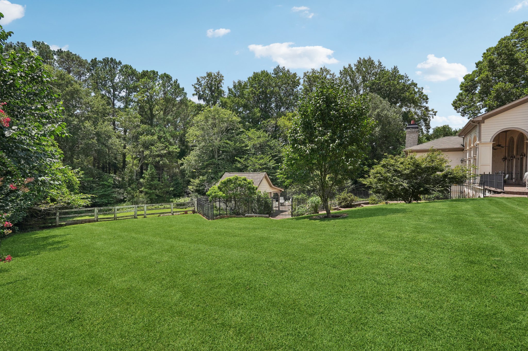 Dorris Rd-L2307-099.jpg