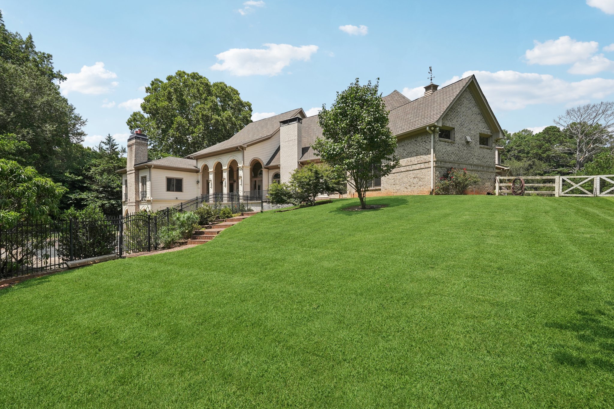 Dorris Rd-L2307-100.jpg
