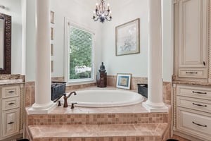 Dorris Rd-L2307-058.jpg