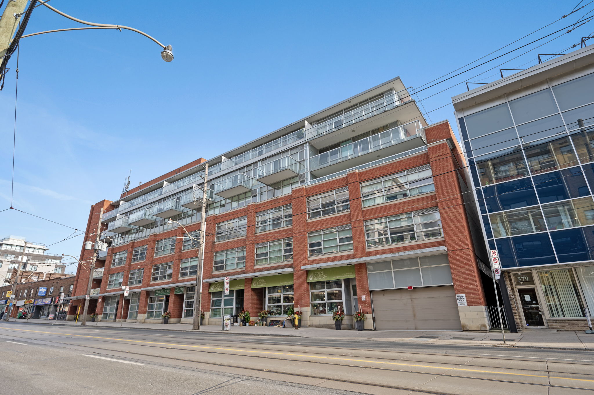 601 Kingston Rd Unit 411 Toronto, ON M4E 1R3