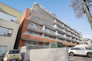 601 Kingston Rd Unit 411, Toronto ON