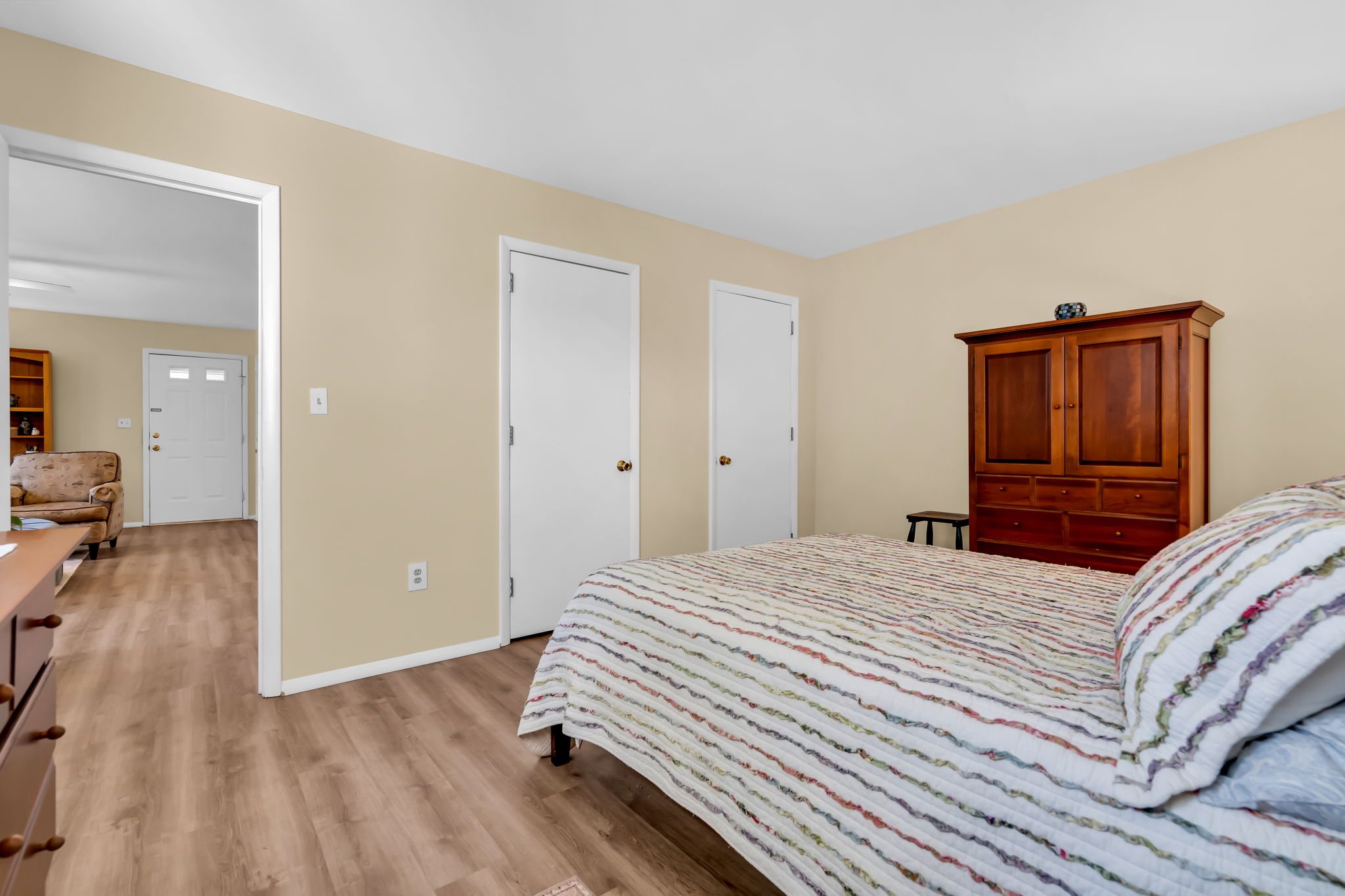  Photo 14
