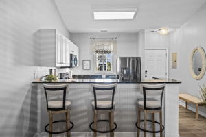 601 N Hillside Dr, North Myrtle Beach, SC 29582, USA Photo 4