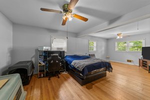  Photo 47
