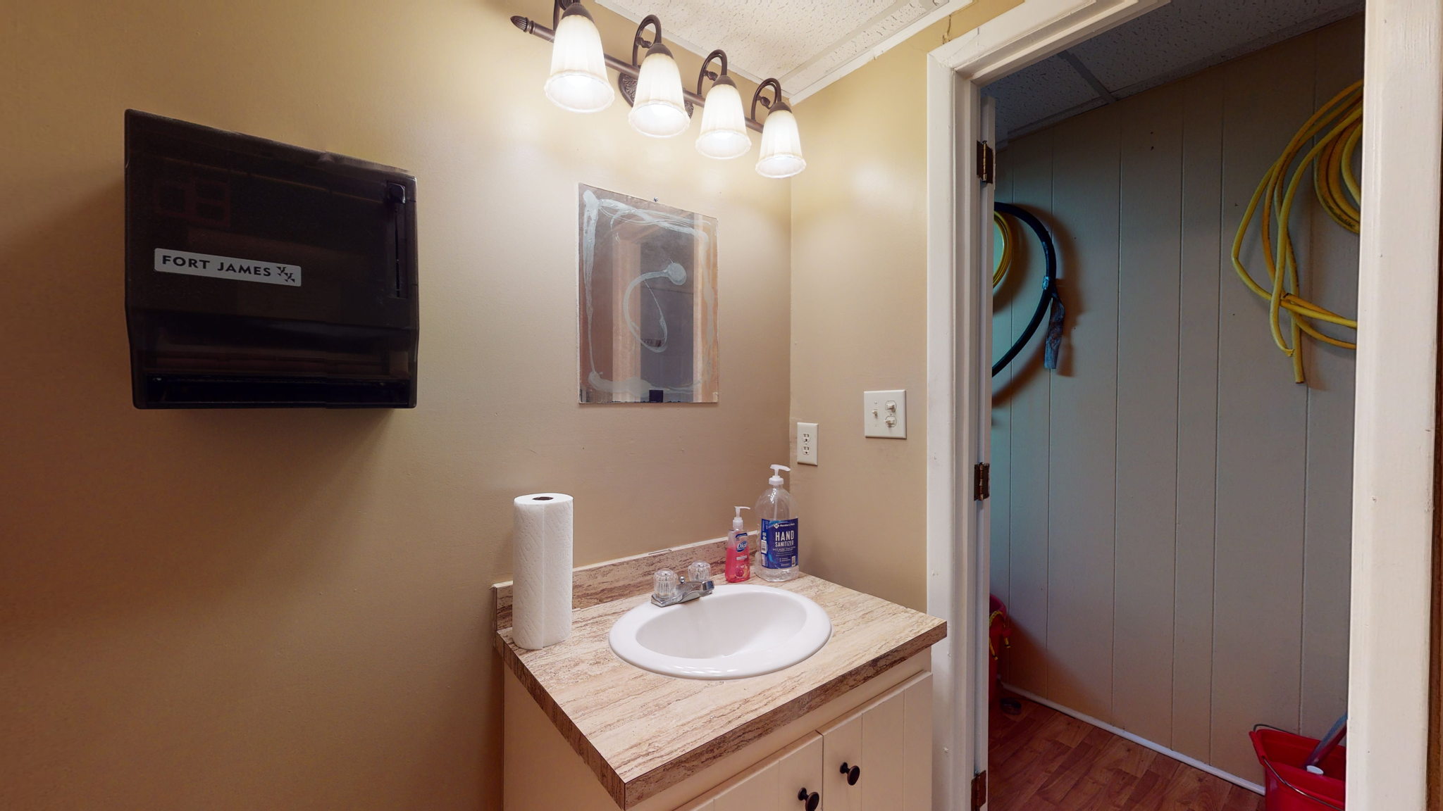 601 Old Causeway Rd, Atlantic Beach, NC 28512, USA Photo 47