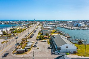 601 Old Causeway Rd, Atlantic Beach, NC 28512, USA Photo 21