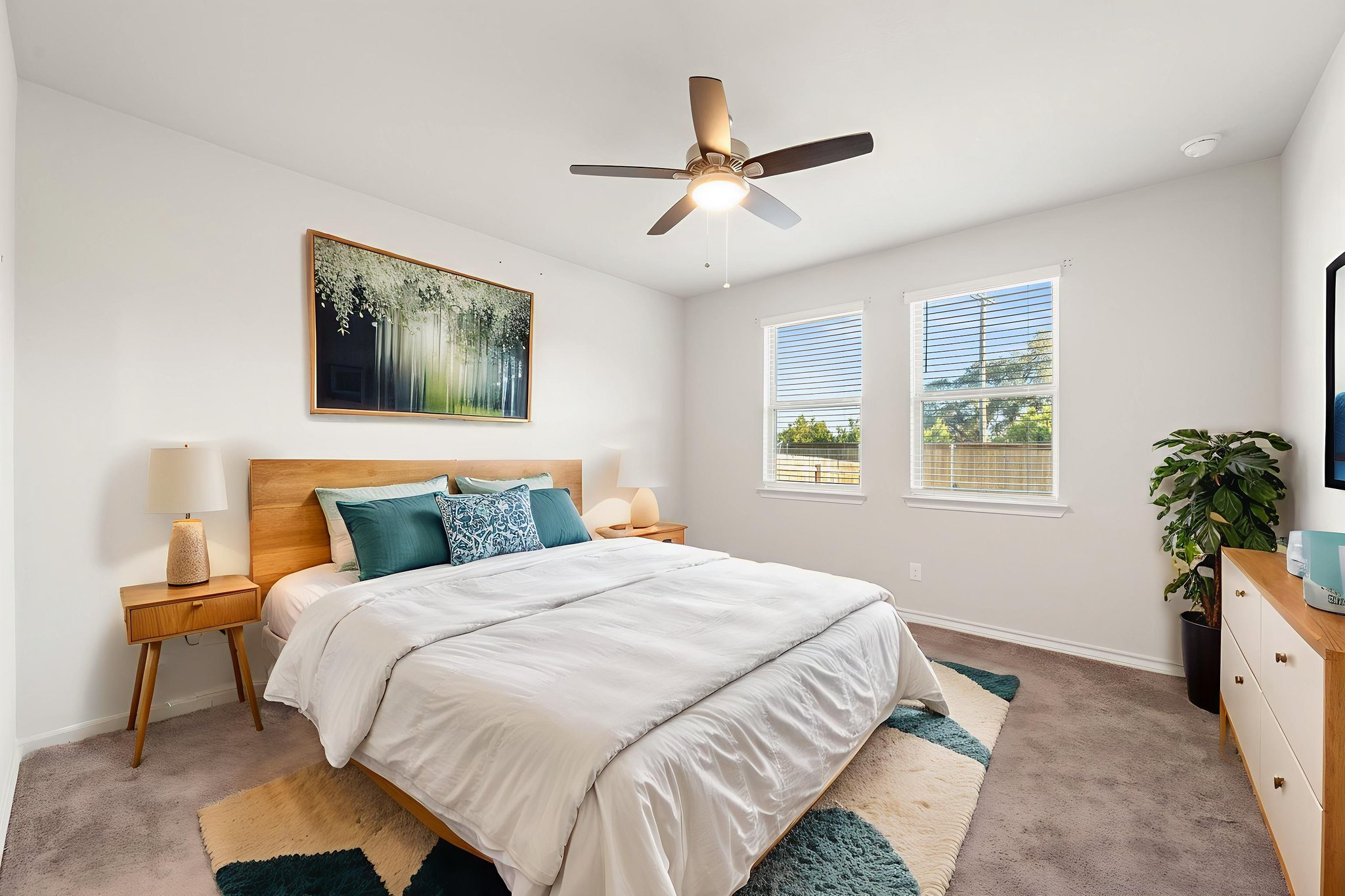 DSC_8405 virtually staged.jpeg