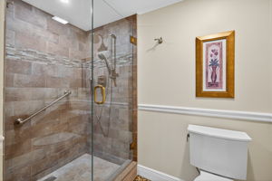  Photo 45