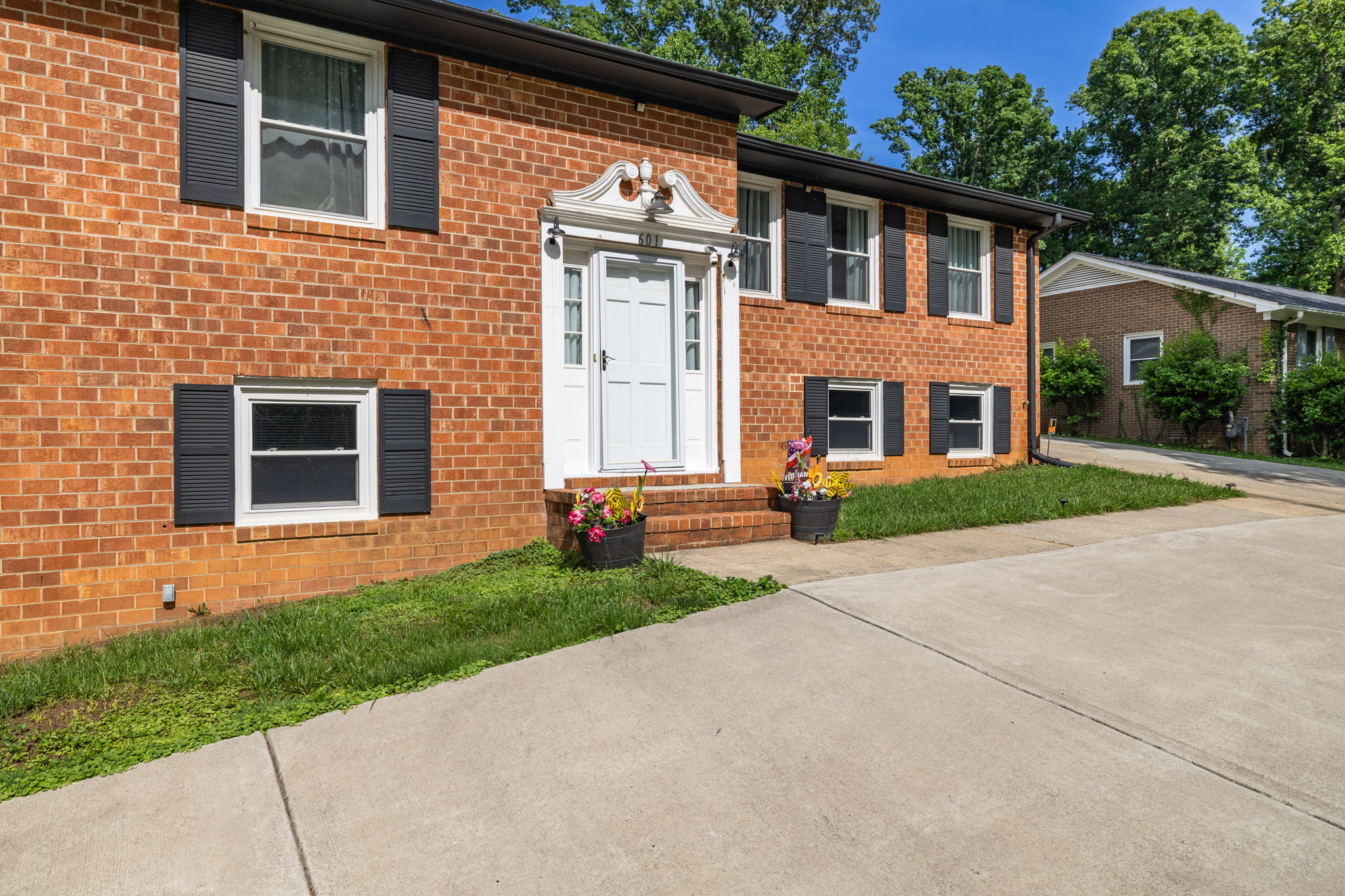6-print-601 Shelby Dr-6