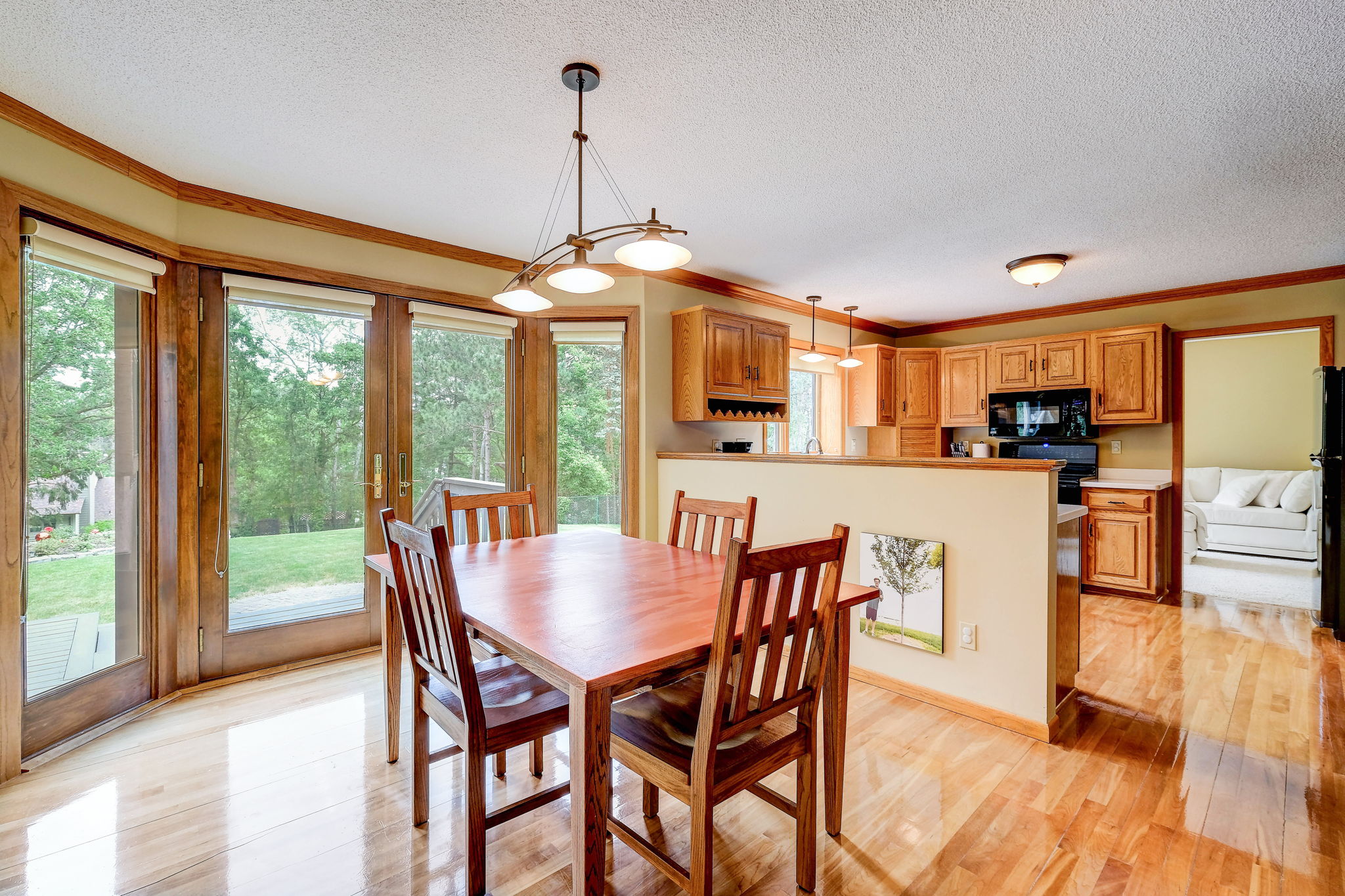 6 Dining room and kitchen