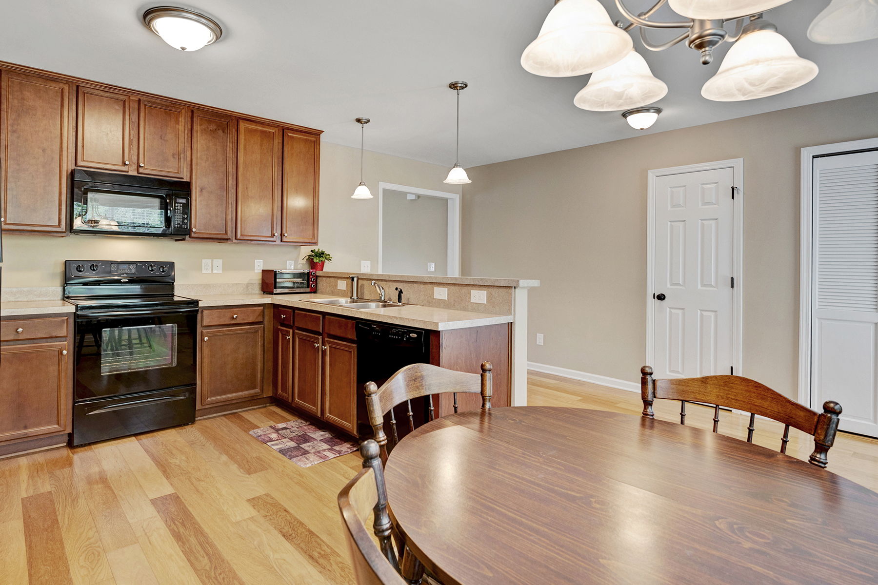Dining Room/Kitchen