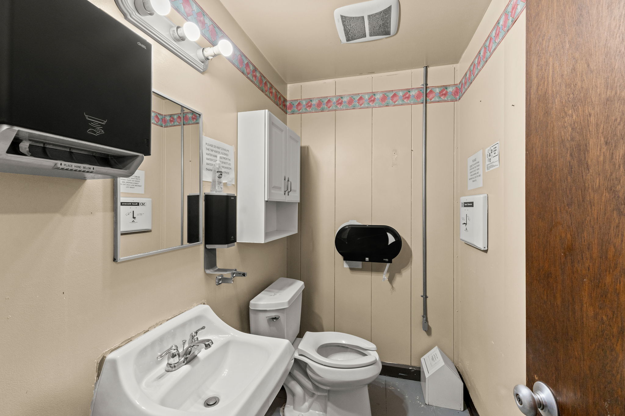 Photo 16