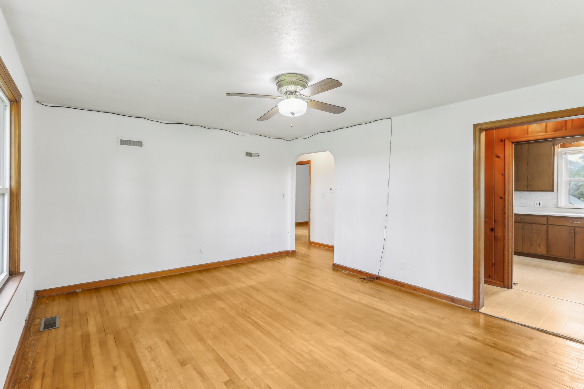 625 W-2205-007.jpg