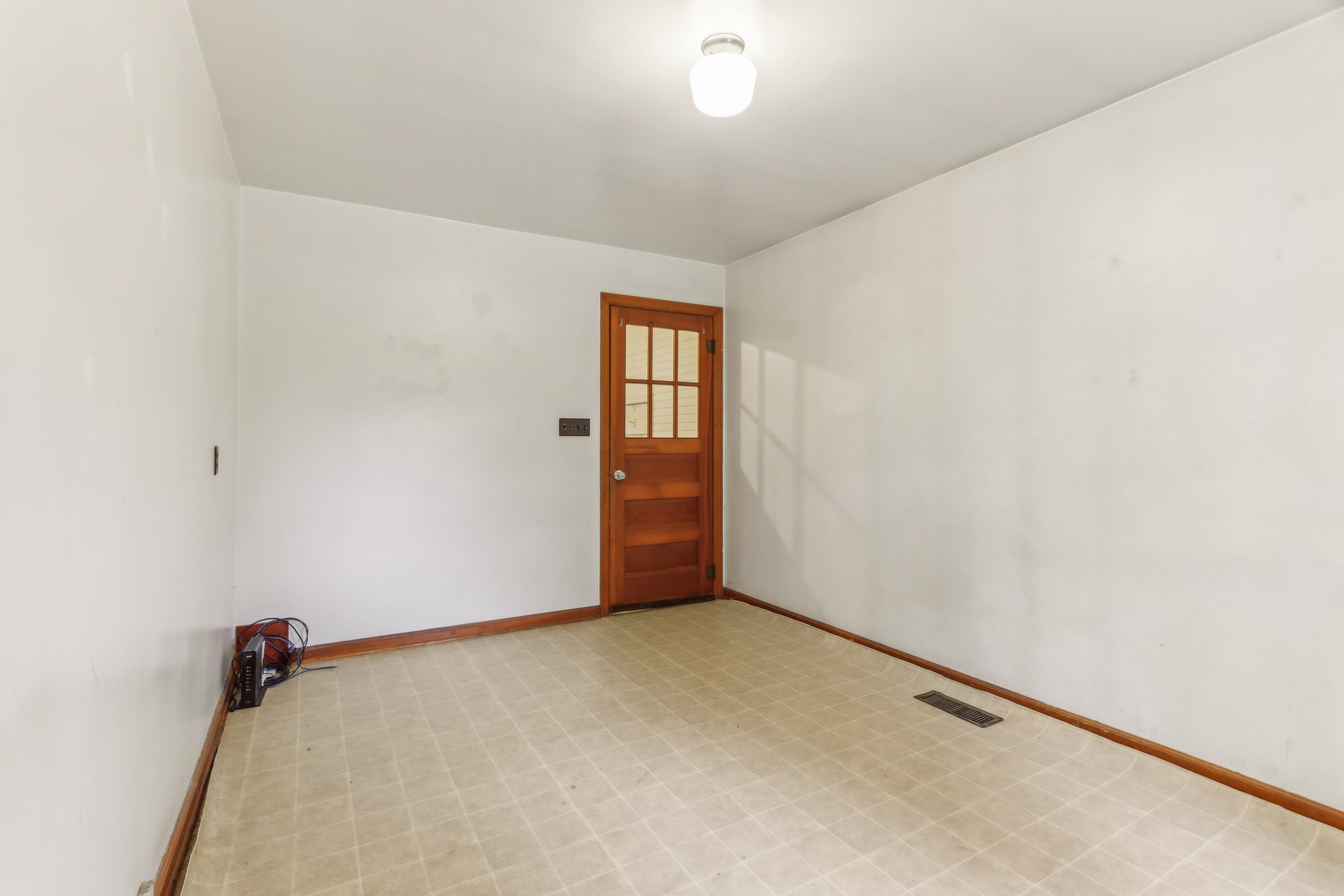 625 W-2205-012.jpg