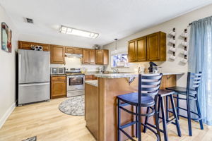 Kitchen/Breakfast Area