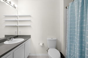  Photo 40