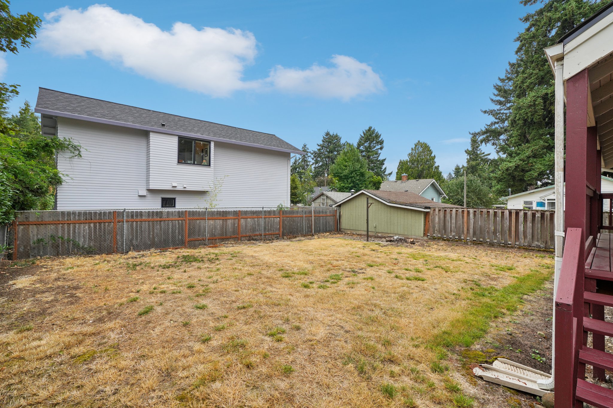 NE Milton St-S0708-045.jpg