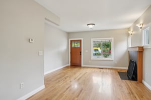 NE Milton St-S0708-010.jpg