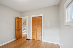 NE Milton St-S0708-028.jpg
