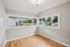 NE Milton St-S0708-033.jpg