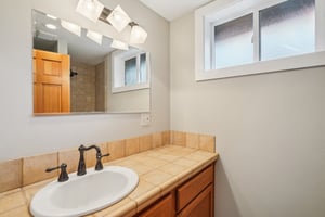 NE Milton St-S0708-037.jpg