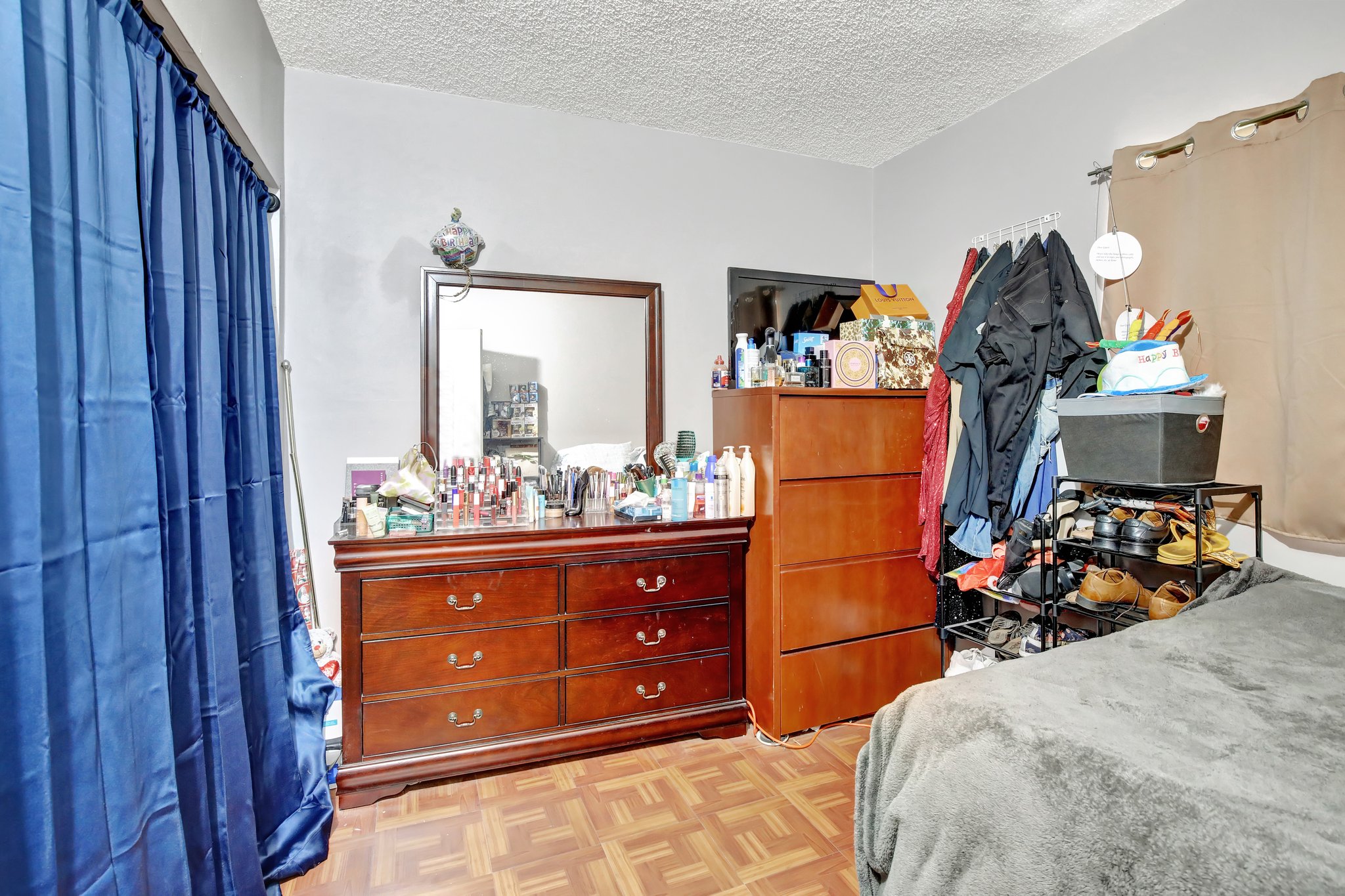  Photo 25