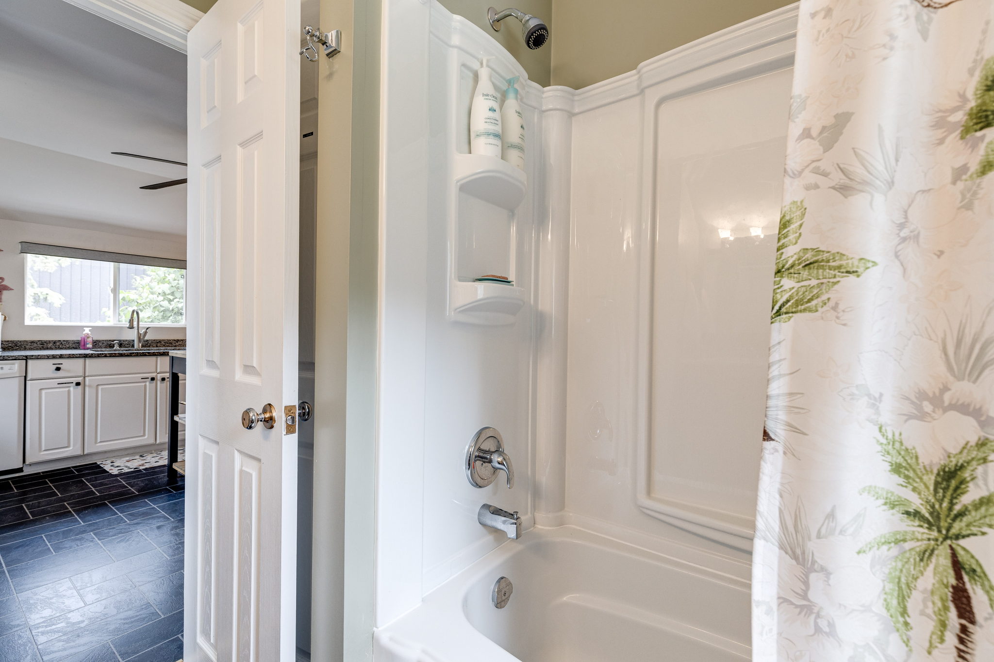 Orillia property showcase — delivered property photograph 17