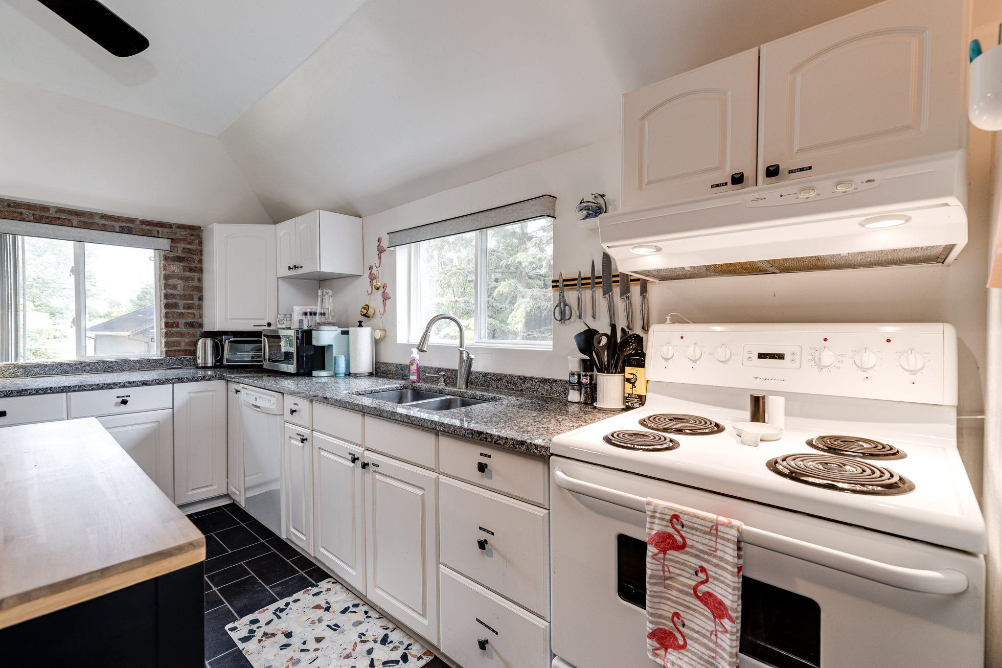 Orillia property showcase — delivered property photograph 4