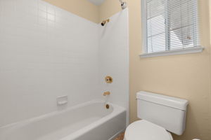  Photo 38