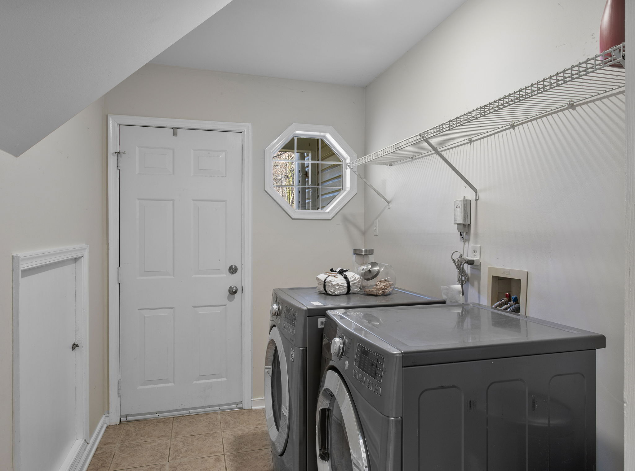 26-Laundry Room