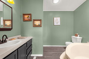  Photo 21