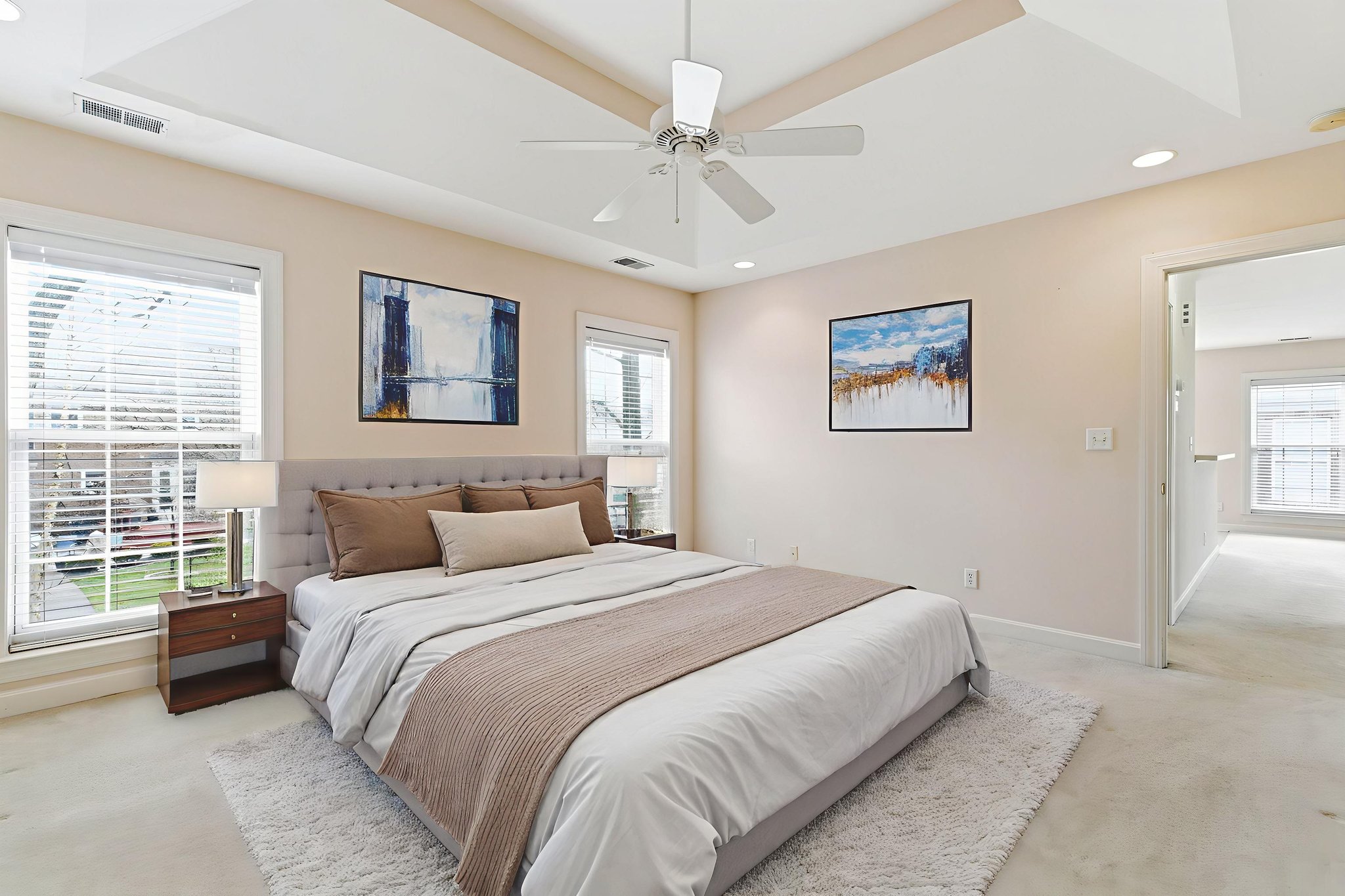 6015 Wooded Creek Dr-30 virtually staged.jpeg