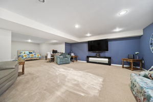  Photo 49