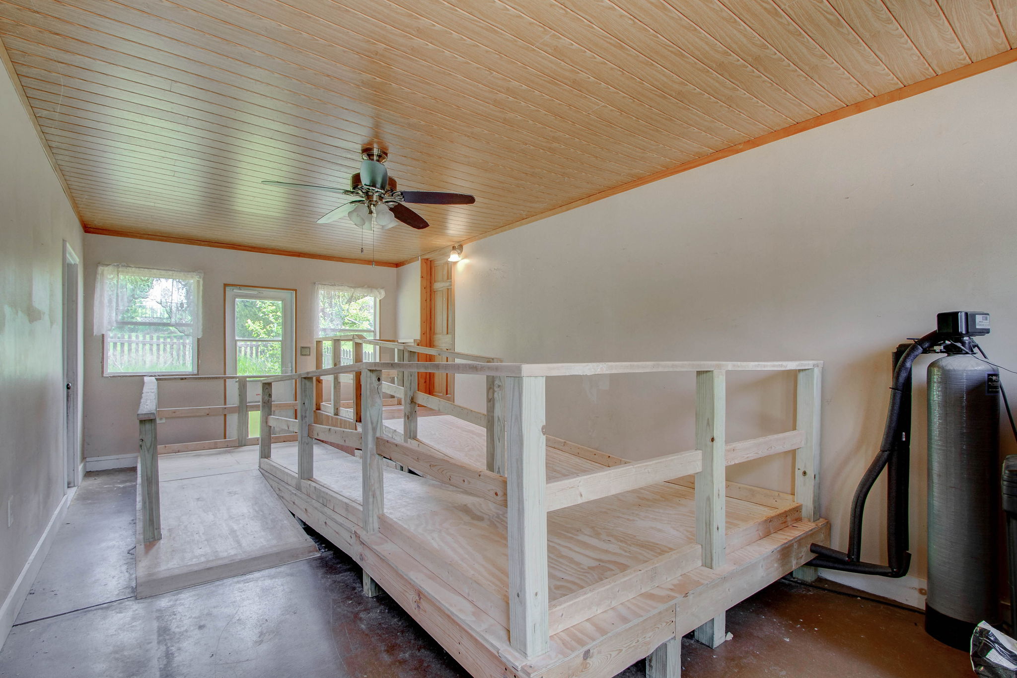 6016 S 300 E, Markleville, IN 46056 Property Expressions of Indy