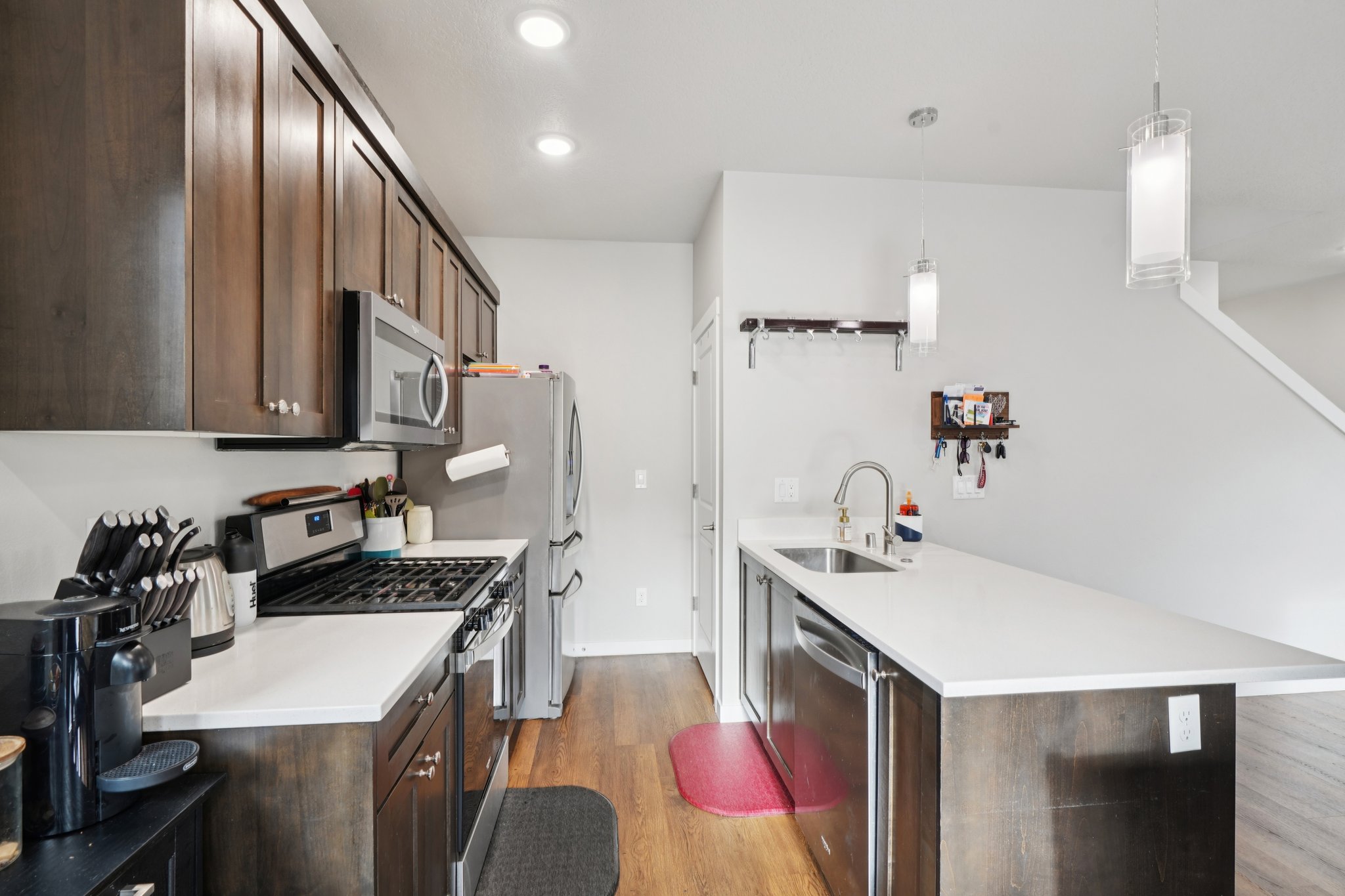 NE 55th Cir-S1001-019.jpg