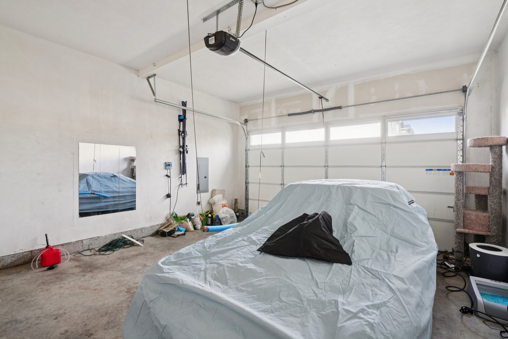 NE 55th Cir-S1001-036.jpg