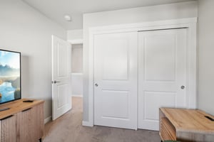 NE 55th Cir-S1001-027.jpg