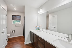 NE 55th Cir-S1001-031.jpg