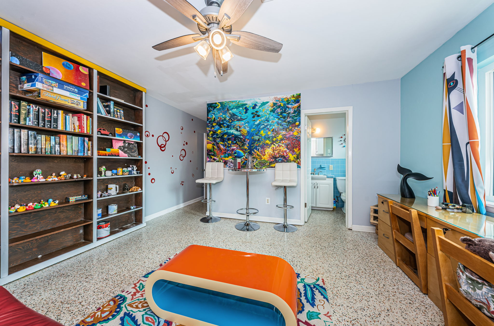 Master Bedroom1b