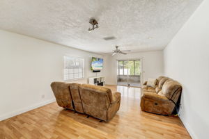 Bryan Ct-008