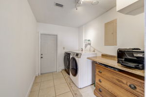 Bryan Ct-017