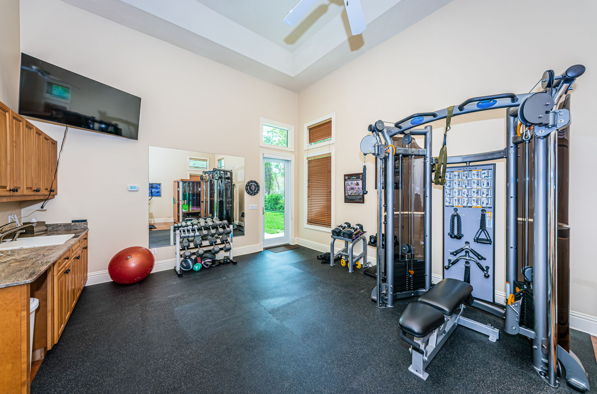Fitness Room-Guest Quarters1a