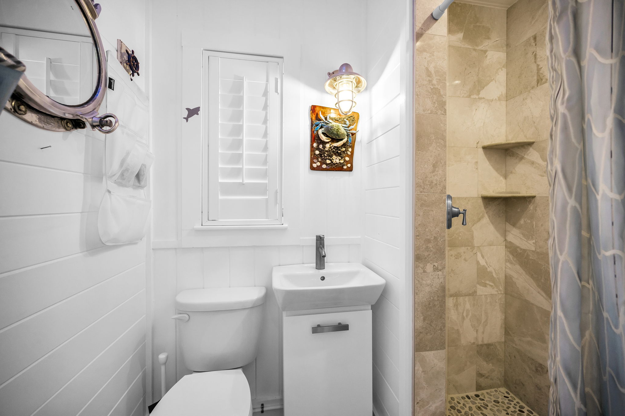 Bathroom1a