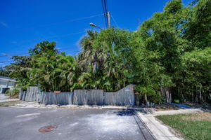 Front Exterior12